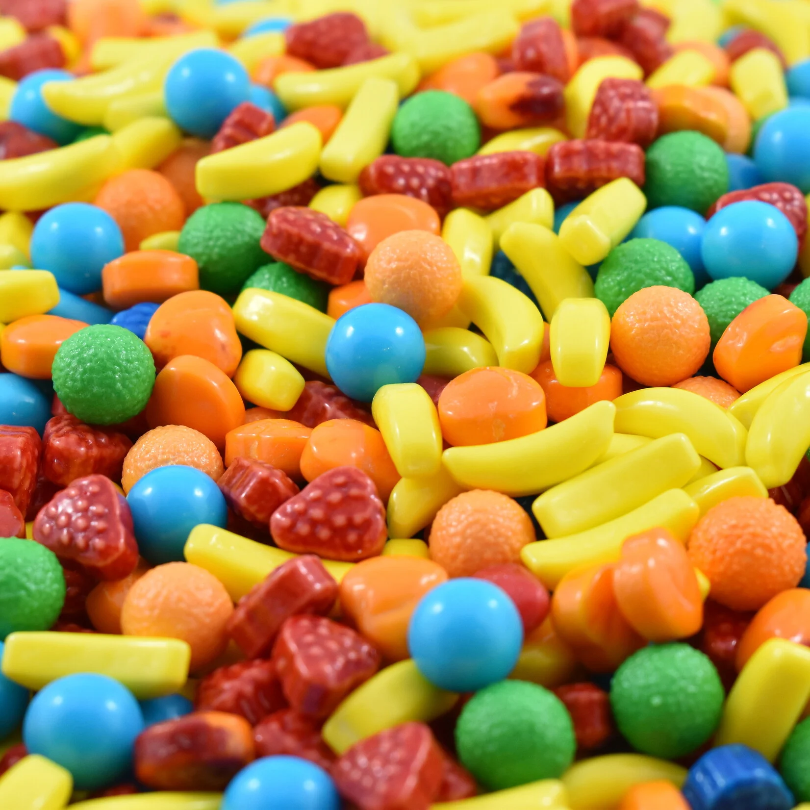 Read more about the article Runts Candy: Colorful Crunch That Never Gets Old